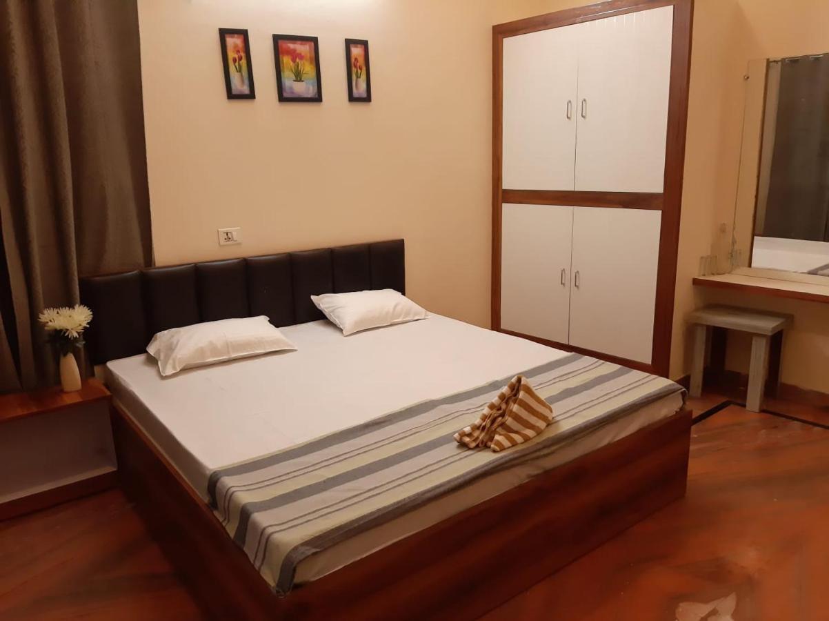 Paarijaat Homestay & Guesthouse Ayodhya Exterior photo