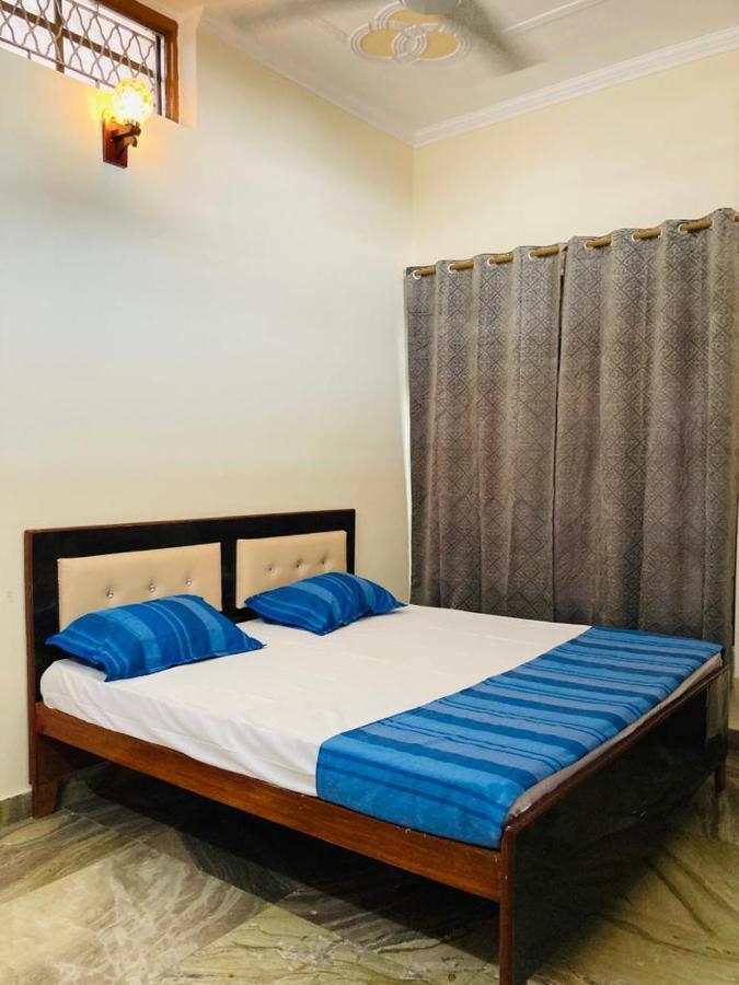 Paarijaat Homestay & Guesthouse Ayodhya Exterior photo